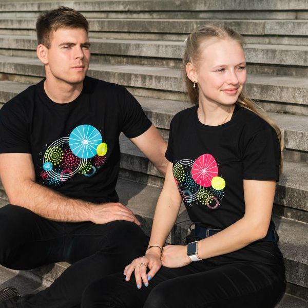 Oficiální IGNIS merch. Trička se svítícím potiskem v "holčičích" i "klučičích" barvách